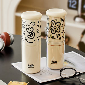 Vaso Transparente de Plástico con Rayas de Graffiti para Enjuague Bucal, Set de Vasos Portátiles para Viaje, Uso Doméstico y al Aire Libre - Product Image 3