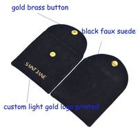 Pochette à bijoux en daim noir avec rabat et bouton pression, logo personnalisé en or rose