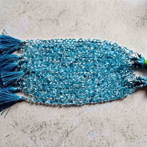 Pierres précieuses de topaze bleue naturelle, facettées en forme d'oignon, perles en vrac, certifiées par un tiers, vente en gros, Gopika Exports, bijoux fins - Product Image 1