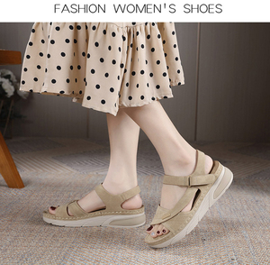 Commercio all'ingrosso 2023 nuovo arrivo Designer donna estate all'aperto diapositive donna <span class=keywords><strong>sandali</strong></span> pantofole stile a piedi <span class=keywords><strong>sandali</strong></span> piatti <span class=keywords><strong>per</strong></span> le signore - Product Image 4