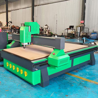 Enrutador de carpintería CNC multifuncional 1325 ATC para fresado y grabado para publicidad acrílica de PVC de espuma de madera