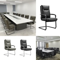Chaise de bureau moderne en cuir PU, confortable et ergonomique, avec dossier et accoudoirs, idéale pour les réunions et les négociations