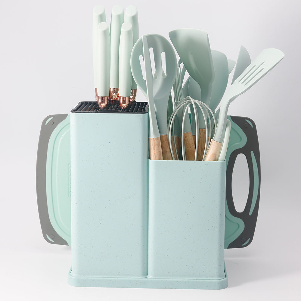 สีเขียวอ่อน