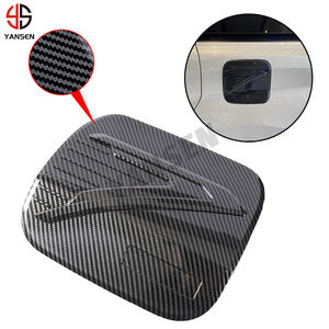 Tapa de tanque de combustible de fibra de carbono, pegatina de cubierta embellecedora para Toyota Corolla Cross 2021 - Product Image 1