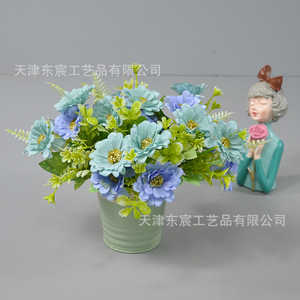 ดอกเบญจมาศประดิษฐ์จากผ้าไหม ขนาดเส้นผ่านศูนย์กลาง 6 ซม. ของ Dongchen Crafts สำหรับตกแต่งงานแต่งงานและบ้าน - Product Image 3