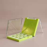 En gros logo personnalisé fard à paupières palette étiquette privée 9 couleurs maquillage fard à paupières emballage conteneur pour le maquillage