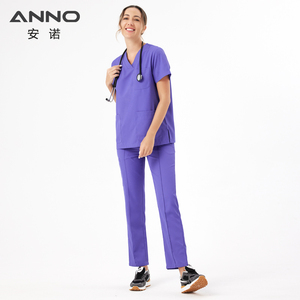 Nuova Divisa Medica ANNO Elegante e Personalizzabile, Morbida, a Maniche Corte, Unisex per Dentisti - Product Image 3