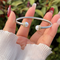 Nouvelle Arrivée Mode Bracelet Manchette en Cuivre Micro-Pavé avec Boule Torsadée