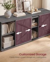 Meuble TV gris style farmhouse de 58 pouces avec portes coulissantes, 2 étagères réglables et 6 trous pour câbles, console multimédia pour téléviseurs jusqu'à 65 pouces