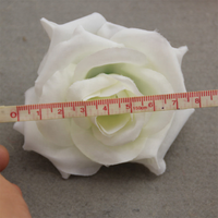 Vente en gros de têtes de roses en soie pour décoration de mariage, arrangements floraux DIY et arches, pour la Saint-Valentin et Noël 7