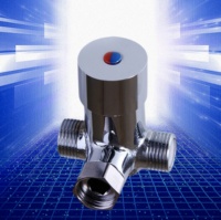 Robinet de lavabo de chambre contemporain en acier inoxydable 304 doré, à capteur automatique, design intelligent et tactile