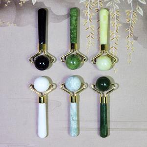 Petit rouleau de massage Guasha en jade naturel Mini rouleau de jade Produit de voyage pour le visage pour la relaxation - Product Image 2
