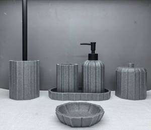 Ensemble d'accessoires de salle de bain en plastique avec poubelle, distributeur de savon, porte-savon, porte-<span class=keywords><strong>brosse</strong></span> à dents et <span class=keywords><strong>brosse</strong></span> <span class=keywords><strong>WC</strong></span> avec support - Product Image 6