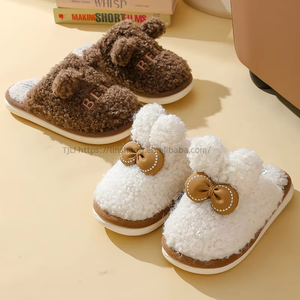Vente Directe Hiver Coton Léger et Doux avec Nœud en Dentelle pour Chaussons d'Intérieur, Logo Brodé, Antidérapant, Vente Chaude Usine - Product Image 1