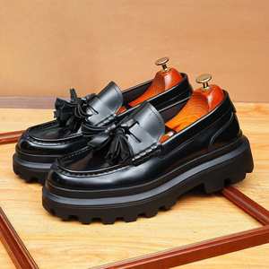 High-quality Designer Leather Shoes English-style Engraved <b>Block</b> Heel Pointed-toe Thick-soled Men's Designer Leather Shoes - Product Image 5