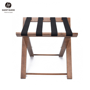 Porte-bagages pliable compact en bois durable, style moderne de luxe de qualité hôtelière, finition noyer, étagère multifonctionnelle - Product Image 2