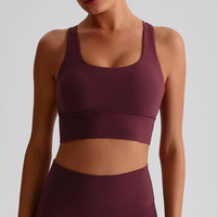 Vêtements de Pilates en gros pour femmes, haut de sport respirant brossé à dos croisé, soutien-gorge de sport rembourré avec coussinets amovibles