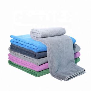 Serviette de voyage en microfibre éponge personnalisée, super absorbante, séchage rapide, légère, pour la plage - Product Image 1