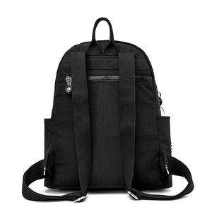 Женский рюкзак с принтом - Product Image 5