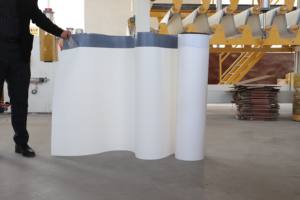Membrana Impermeabilizzante Autoadesiva in HDPE Pre-applicata con Strato Rivestito di Sabbia per Strutture Sotterranee Dopo la Colata del Calcestruzzo - Product Image 3