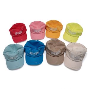 Casquettes de papa non structurées en coton lavé brodé à 6 panneaux, de haute qualité, avec logo brodé personnalisé et effet vieilli - Product Image 4