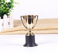 Wenzhou Usine Ventes Directes En Plastique Artisanat Étoile Trophée Mini Trophée Prix Maternelle Sport Compétition Prix Trophée Personnalisé