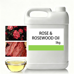 Aceite Esencial Natural de Alta Calidad en Forma Líquida, 99.5%-100% de Pureza, Aroma Floral y Frutal, Fragancia Duradera, Fresca y Ligera - Product Image 2