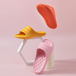 Sandales d'été pour femmes en EVA à semelle épaisse, respirantes, couleur unie, pour l'extérieur, la maison, les loisirs, la salle de bain, le massage, l'hôtel, la plage - Product Image 4