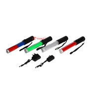 Bâton de signalisation LED rechargeable de 26 cm, lampe de sécurité pour la défense personnelle, caractéristiques clés, avertissement de circulation, bâtons de contrôle de la circulation