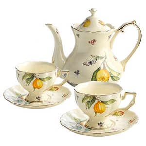 Tetera de café Vintage, taza de té de la tarde francesa de lujo de cerámica y platillo, juego de limón de porcelana de 2 tazas con tetera - Product Image 1