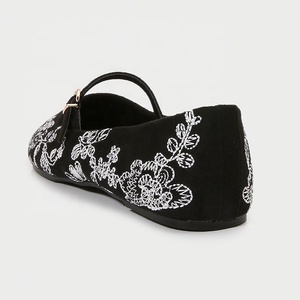 Zapatos de Mujer Primavera/Verano 2026, Zapatos Planos de Ballet con Bordado, Punta Redonda, Estilo Mary Jane, Negros - Product Image 5