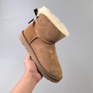 Botas de Nieve para Mujer UGGs 2026, de Alta Calidad, Suaves, Cálidas, Cómodas, con Suela Gruesa, para Exteriores - Product Image 1