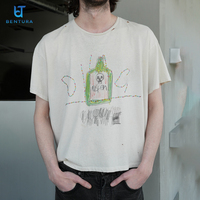 T-shirt personnalisé BENTURA pour hommes, coupe oversize, en coton délavé, style crop boxy, avec motif graphique blanc vieilli
