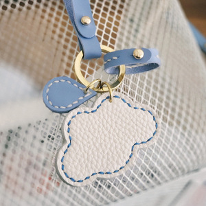 Fabricant de porte-clés, en stock, cousus main, style INS, motif nuage blanc et goutte de pluie, porte-clés de voiture, porte-clés créatif pour sac - Product Image 4