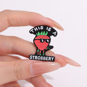 Dies ist ein Strobot Strawberry Robber Emaille Pin Funny Strawberry Pun Metal Abzeichen - Product Image 1