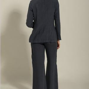 Trajes Casuales de Lino y Algodón de Alta Calidad para Mujer, Diseño Personalizado OEM, MOQ Bajo, Blazer y Pantalones a Cuadros con Decoración de Botones - Product Image 2