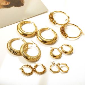 Pendientes de Aro Grandes Minimalistas Personalizados de Acero Inoxidable Grueso, Sin Deslustre, Chapados en Oro de 18K para Mujer - Product Image 5