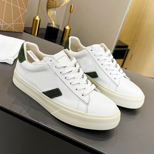 OEM / ODM Sneakers en cuir blanc, chaussures de créateur, Tenis Hombre, style minimaliste, décontracté, logo personnalisé, sneakers vulcanisées plates pour hommes - Product Image 2
