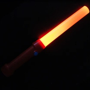 CITICITY 360mm Bâton de signalisation routière rouge, baguette de guidage aérien, lampe de signalisation LED rouge pour le contrôle du trafic aéroportuaire - Product Image 3