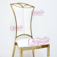 Chaise de réception moderne de luxe royale en métal doré brillant à dossier haut pour mariage, événement, salle de réception d'hôtel