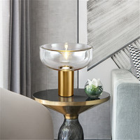 Lampe de table LED contemporaine en verre fumé et fer doré en forme de bol pour la chambre à coucher, le salon, le bureau, la villa, la maison, l'hôtel, décoration