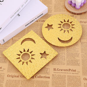 Nouveau métal creux sculpté étoile lune japonais thé caboteur maison créative rétro or Cocktail blanc vin caboteur assiette de fruits - Product Image 1