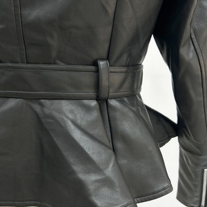 Chaqueta <span class=keywords><strong>de</strong></span> <span class=keywords><strong>cuero</strong></span> para <span class=keywords><strong>mujer</strong></span> con solapa, estilo motero, cierre asimétrico, talla y color personalizables - Product Image 5