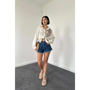 เสื้อเชิ้ตผ้าลินินแบบครอปตัวสั้นติดกระดุมสำหรับผู้หญิง สวมใส่สบายๆ ทุกวัน สีผสม ไซส์เดียว - Product Image 4