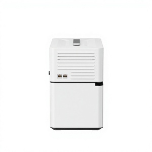 Cosmoxstar Estación de Energía Portátil Expandible de 1600W y 1024Wh, Generador Solar LiFePO4 para Acampar - Product Image 4