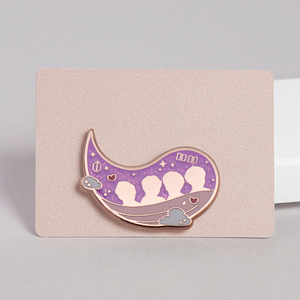 Diseño libre de Metal esmalte Pin logotipo personalizado fundición a presión dibujos animados Anime insignia Pin enviar regalo brillo broche Pin - Product Image 1