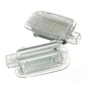 Lámpara de luz LED para matrícula de coche para Mercedes Benz W204 W212 W207 W221 W216 R230 W251 W164 W463 X164 X204 C197 C E S CL - Product Image 1