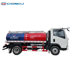 Camion-citerne Sinotruk Howo 4X2 5000L, distributeur de carburant mobile pour le ravitaillement de machines de construction et de véhicules - Product Image 1