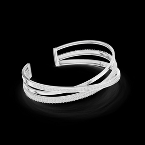 Bracelet jonc en diamant de laboratoire Silver Cross en or 14K ou 18K, bijoux élégants et étincelants pour femmes - Product Image 1