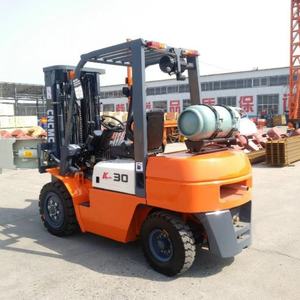 رافعة شوكية Sinomach cmc 3 طن LPG مع كابينة ووظيفة تغيير جانبي تعمل بالبنزين - Product Image 1